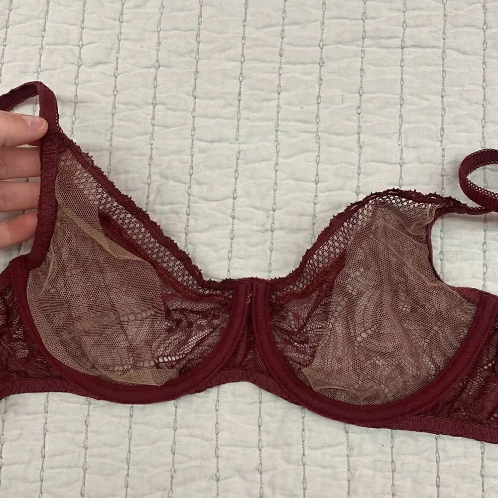 Simone Perele Lace Bra - Picture 5 of 9